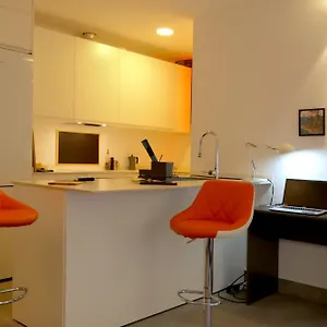  Apartment With Two In The Center Of